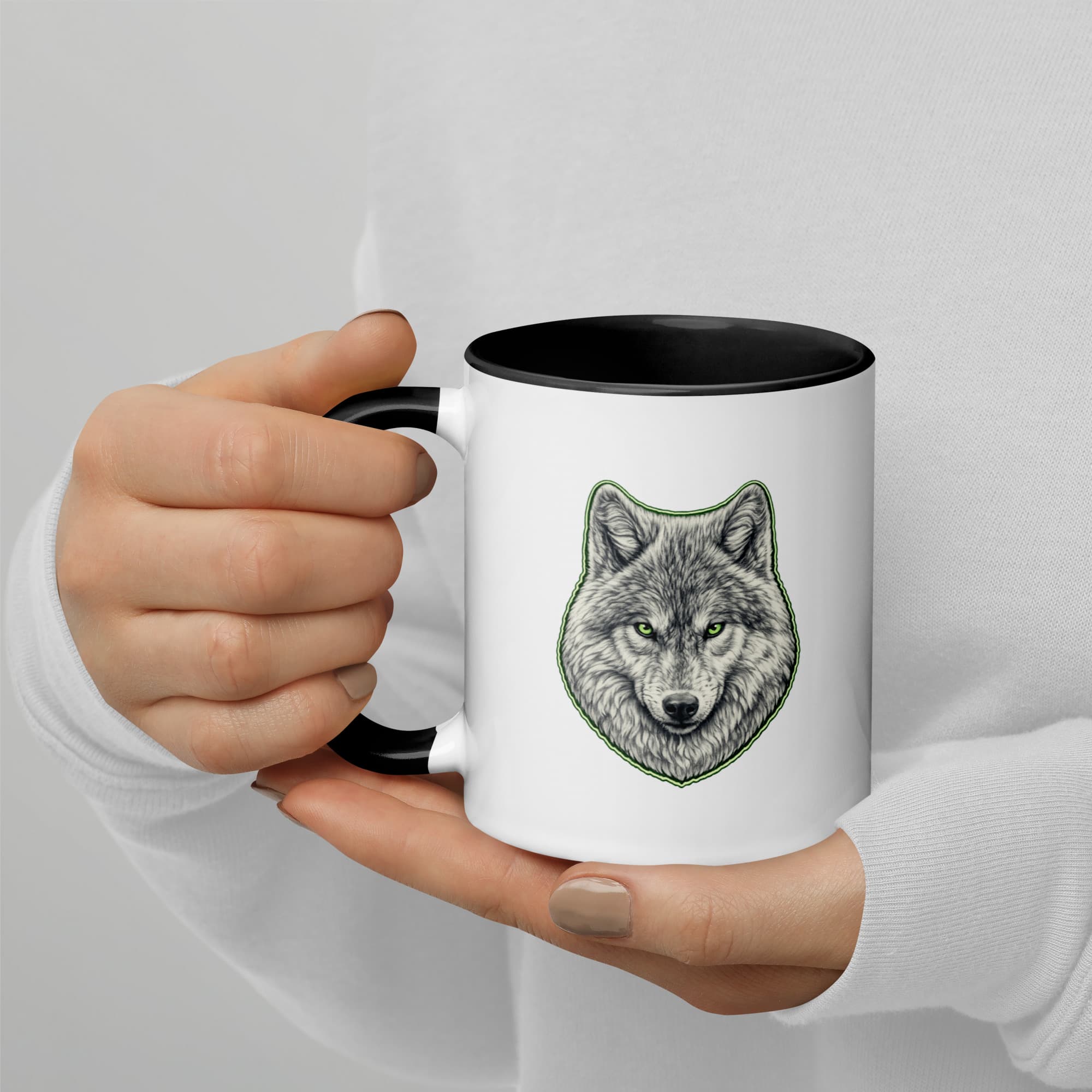 mug blanc et noir avec le design loup alpha du design inctinct emraude