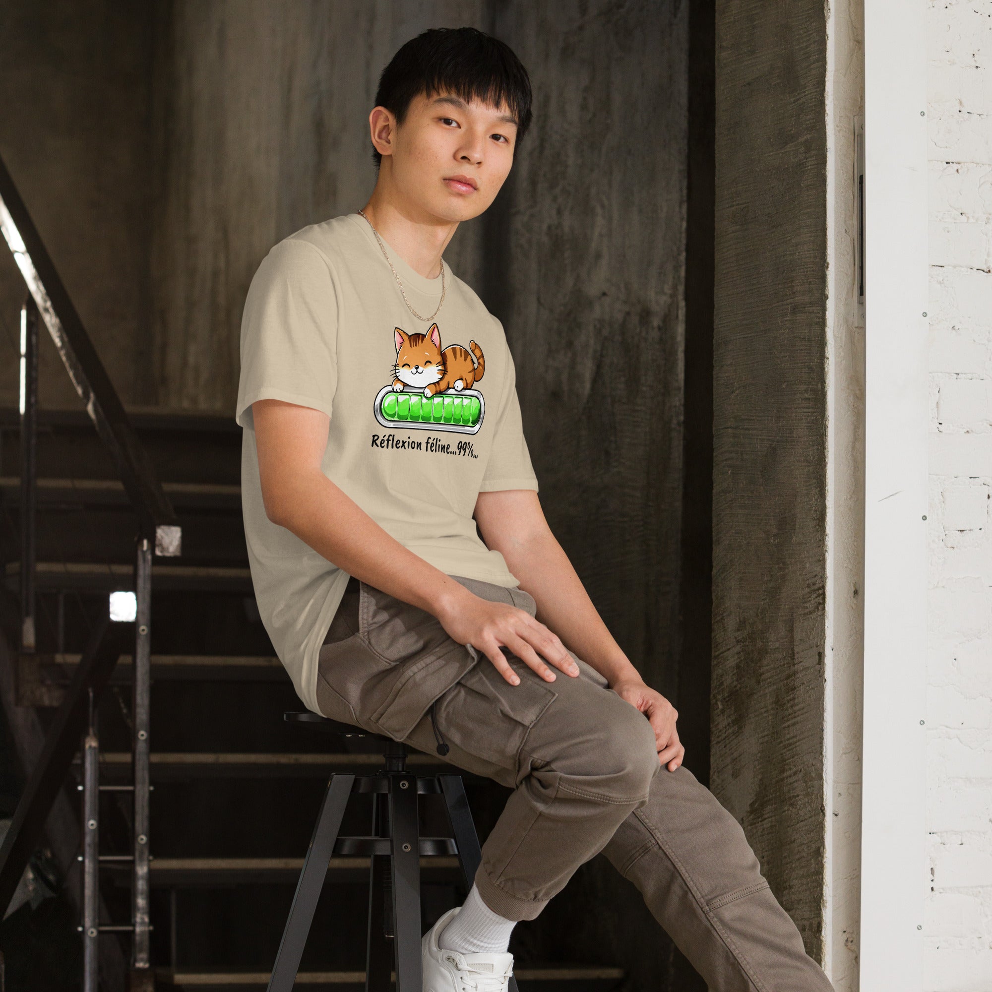 t-shirt-softstyle-homme-beige-chat-réfléchit