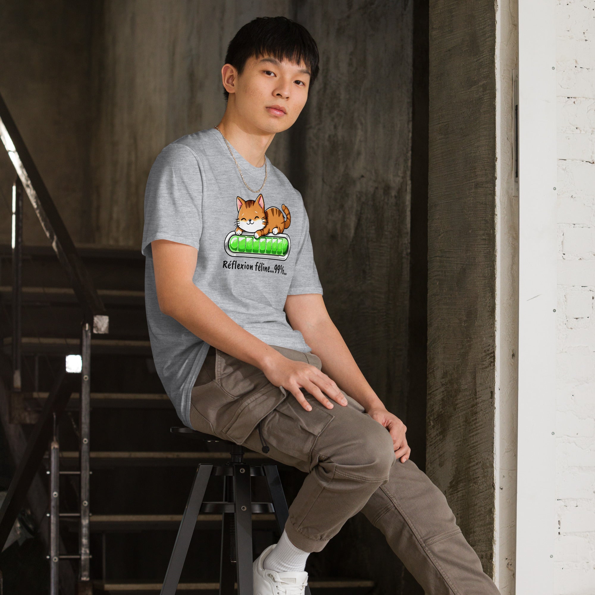 t-shirt-softstyle-homme-gris-chat-réfléchit